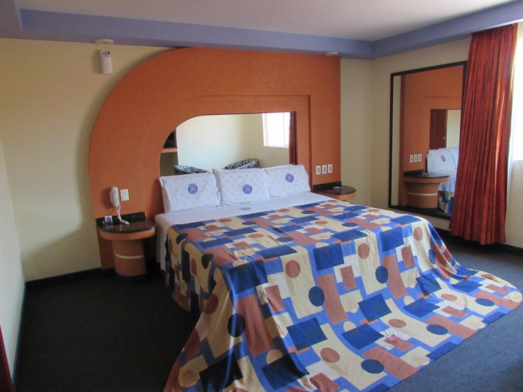 Motel Gran Vallarta (Adults Only) Celaya  Exteriér fotografie